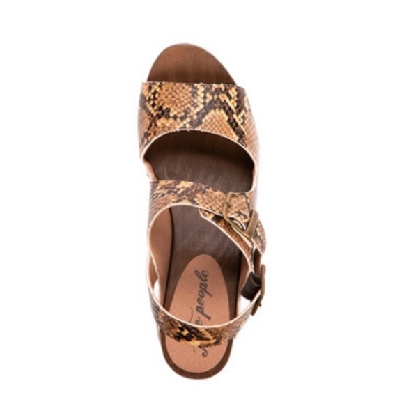 Free People Belem Clogs Tan Snake 6 - Picture 2 of 13